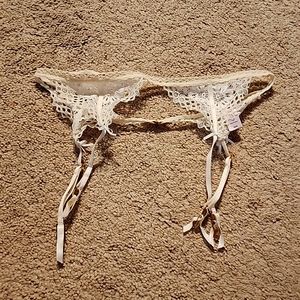 Victoria's Secret garter belt size xs/s